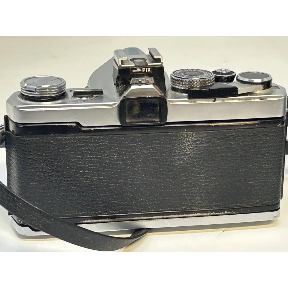 Olympus OM-1 35mm Film Camera w/ F.Zuiko 50mm f/1.8 + Fotomat 28–80mm Lens